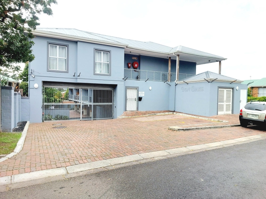 2 Bedroom Property for Sale in Oakglen Western Cape